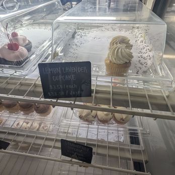 The Cakeroom - Cupcakes Near Me - Washington, DC, District of Columbia