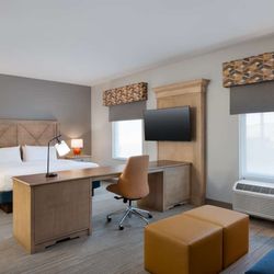 Hampton Inn & Suites Dodge City - Guest room