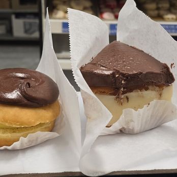 Mike's Pastry - Bakeries Near Me - Boston, Massachusetts Mike's Pastry - Bakeries Near Me - Boston, Massachusetts