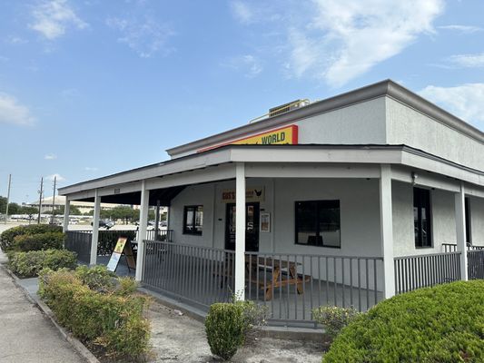 Gus's World Famous Fried Chicken by null