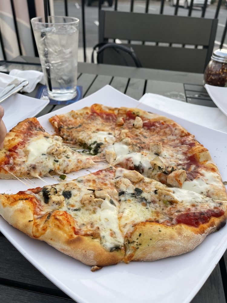 JOEY’S FINE FOOD & PIZZA 66 Photos & 130 Reviews American