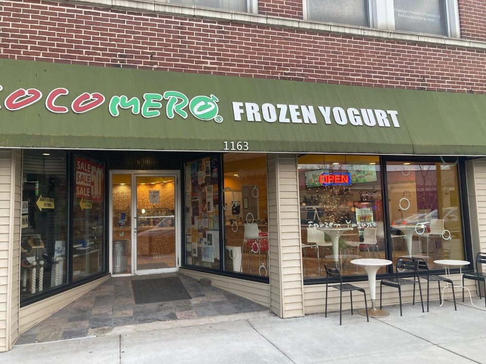 FROZEN YOGURT Updated September 2024 44 Reviews 1163