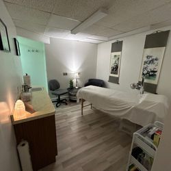 Soul Peaceful Acupuncture - Treatment room