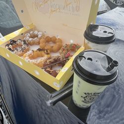 Mochinut Panama City - Doughnuts and matcha boba tea