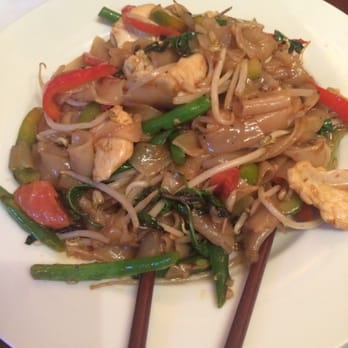 Sri Siam - Pad Kee Mao - Thai Near Me - Morton Grove, Illinois