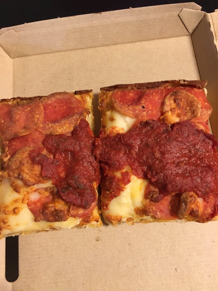 PIZZA HUT Updated June 2024 16 Photos & 17 Reviews 3 Old Farm Rd