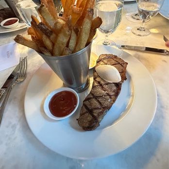 Café Riggs - Steak frites - Breakfast & Brunch Near Me - Washington, DC, District of Columbia Café Riggs - Steak frites - Breakfast & Brunch Near Me - Washington, DC, District of Columbia