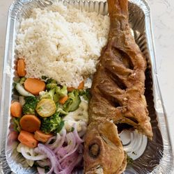 Punto Rojo Cafe - What?! A13-inch snapper?!