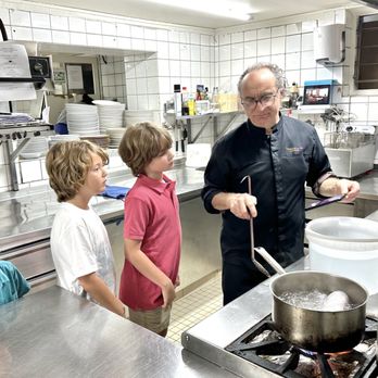 L'Avenue Carnot - Chef with kids. - French Near Me - Bordeaux, 33