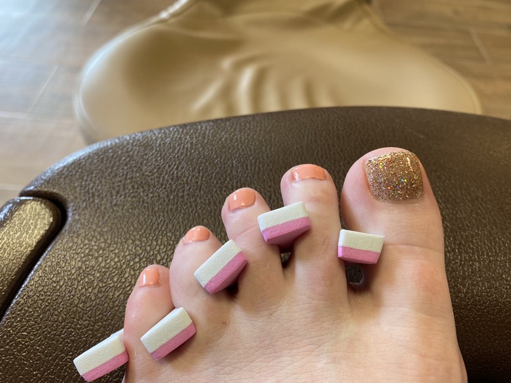 SNAPPY NAILS Updated August 2024 10 Reviews 47 Highlands Rd