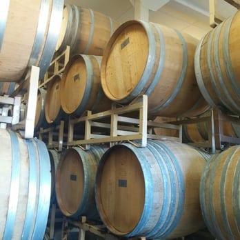 Miramonte Winery - Wineries Near Me - Temecula, California