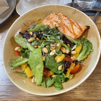 GRANVILLE - Thai Ginger Salad with Salmon - New American Near Me - Studio City, California GRANVILLE - Thai Ginger Salad with Salmon - New American Near Me - Studio City, California