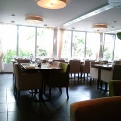 Restauracja Włoska Navona - Można sobie wybrać miejsce słoneczne lub bardziej kameralne.