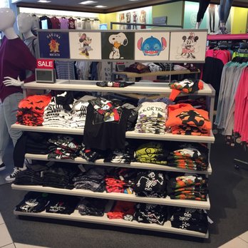 Kohl's - Men's Clothing Near Me - SAN MARCOS, California