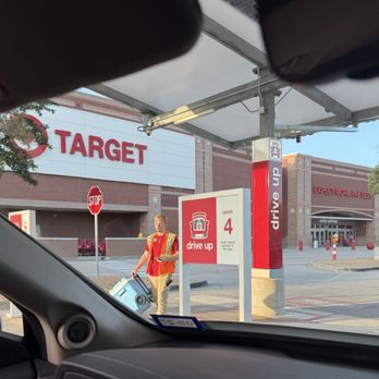 Target - Here comes my order! - Department Stores Near Me - Plano, Texas