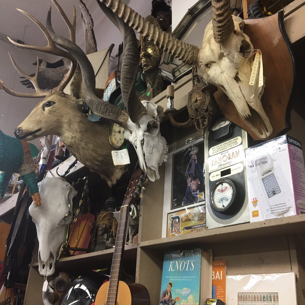 Elliott Salter Pawnshop - Pawn Shops Near Me - West Hollywood, California