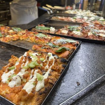 Taglio Pizza - Buffalo chicken - Pizza Near Me - Mineola, New York Taglio Pizza - Buffalo chicken - Pizza Near Me - Mineola, New York