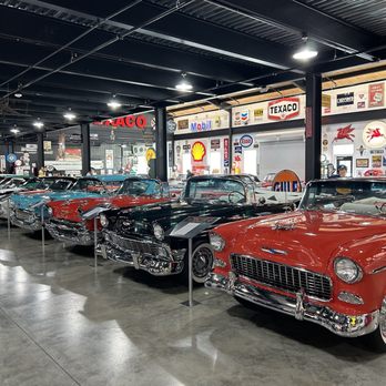 Barry's Car Barn - Museums Near Me - Intercourse, Pennsylvania
