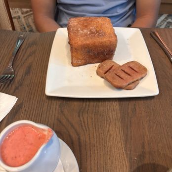 Kona Cafe - Tonga toast with spiced ham - Sushi Bars Near Me - Lake Buena Vista, Florida