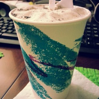 Dreamette - Oreo Cookies & Nuts Blended :) - Ice Cream & Frozen Yogurt Near Me - Jacksonville, Florida Dreamette - Oreo Cookies & Nuts Blended :) - Ice Cream & Frozen Yogurt Near Me - Jacksonville, Florida