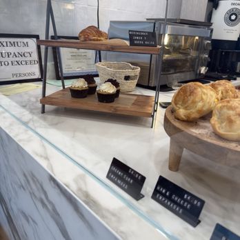 Romi's Bakeshop - Pastries - Coffee & Tea Near Me - Williston Park, New York Romi's Bakeshop - Pastries - Coffee & Tea Near Me - Williston Park, New York