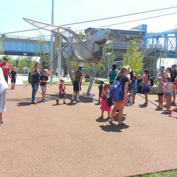 Smale Riverfront Park - Giant flying pig with climbing ropes! - Parks Near Me - Cincinnati, Ohio