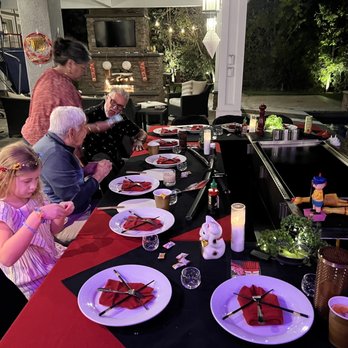 The Unruly Grill - Dinner set up - Caterers Near Me The Unruly Grill - Dinner set up - Caterers Near Me