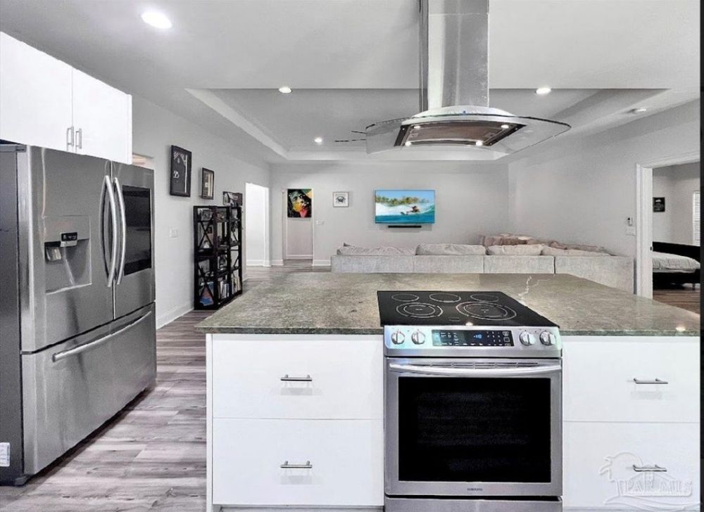 Slide of Southern Excellence Contracting