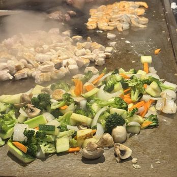 Kobe Teppan & Sushi - Cross contamination - Sushi Bars Near Me - Live Oak, Texas
