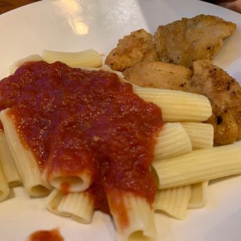 Bertucci's Italian Restaurant - Kids chicken and pasta - Pizza Near Me - Hingham, Massachusetts