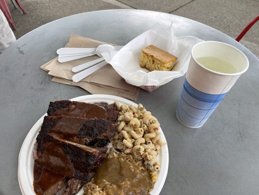 Blue Ribbon BBQ by null