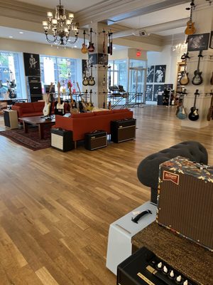 Chicago Music Exchange by null