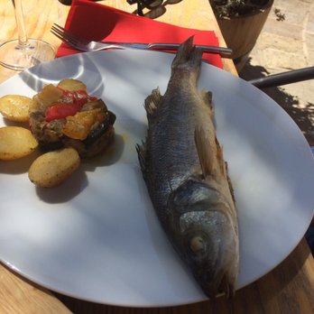 Bistro Canaille - Loup rôti au four - Beach Bars Near Me - Ajaccio, 2A