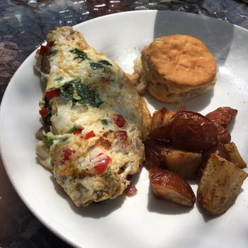 Maxine's On Shine - Egg white veg omelette, no cheese, sub biscuit and potatoes - New American Near Me - Orlando, Florida