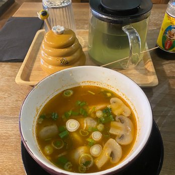 Eat Aroi Thai - Thai Near Me - London, XGL