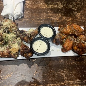 Pizza e Birra - Garlic and Buffalo Wings - Pizza Near Me - San Diego, California Pizza e Birra - Garlic and Buffalo Wings - Pizza Near Me - San Diego, California
