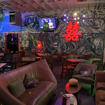 Phat Bites - Even a couch - Coffee & Tea Near Me - Nashville, Tennessee