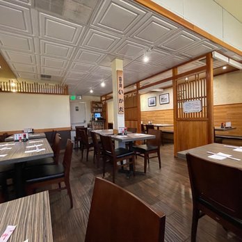 Sushi Tomi - Inside. So empty!! - Sushi Bars Near Me - Mountain View, California Sushi Tomi - Inside. So empty!! - Sushi Bars Near Me - Mountain View, California