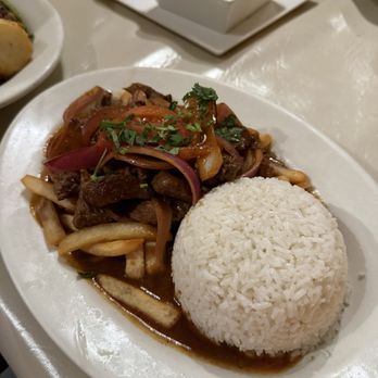 Urubamba - Lomo Saltado - Peruvian Near Me - Jackson Heights, New York Urubamba - Lomo Saltado - Peruvian Near Me - Jackson Heights, New York