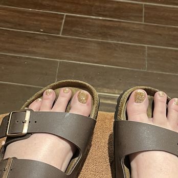 KK Nails Spa - Gold toes! - Nail Salons Near Me - Katy, Texas