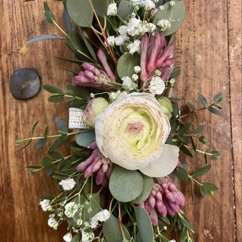 Sprout Home Floral / Kitchen & Table - Wrist corsage - Flowers & Gifts Near Me - Chicago, Illinois Sprout Home Floral / Kitchen & Table - Wrist corsage - Flowers & Gifts Near Me - Chicago, Illinois