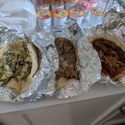 El Taco Feliz - Nopales, chili verde, chili colorado