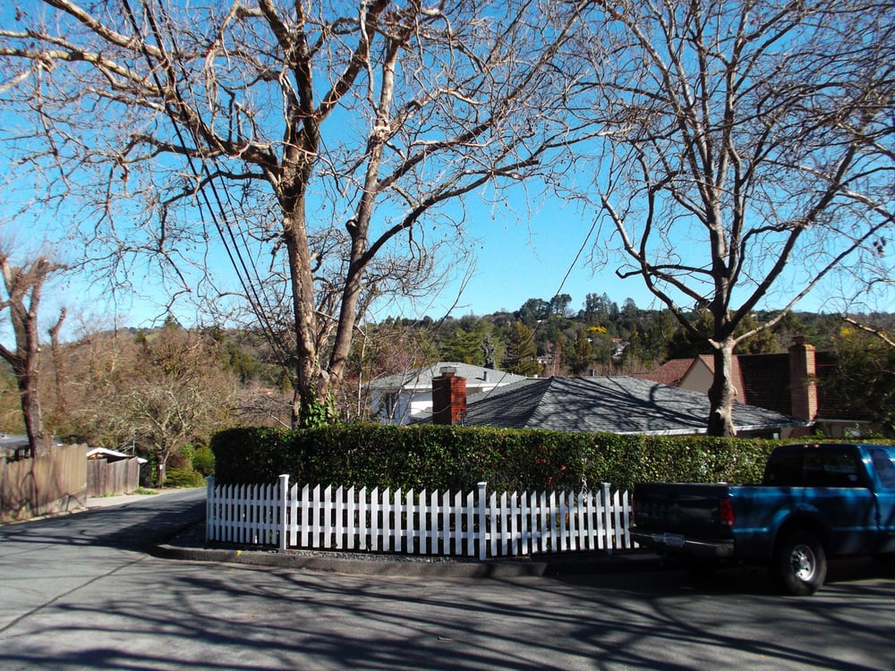 Slide of Elliott & Son Roofing