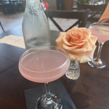 Oxford Place - Happy hour Cosmo - Southern Near Me - Jacksonville, Florida Oxford Place - Happy hour Cosmo - Southern Near Me - Jacksonville, Florida
