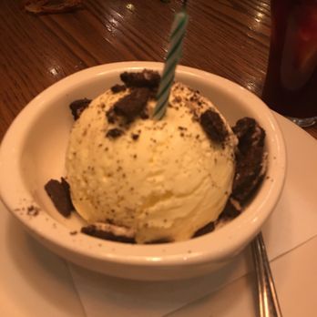 Outback Steakhouse - My vanilla Scoop with Oreo - Steakhouses Near Me - Commack, New York