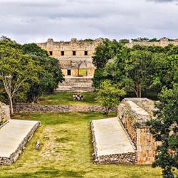 Zona Arqueológica de Uxmal - Ballspielplatz (09/2024)