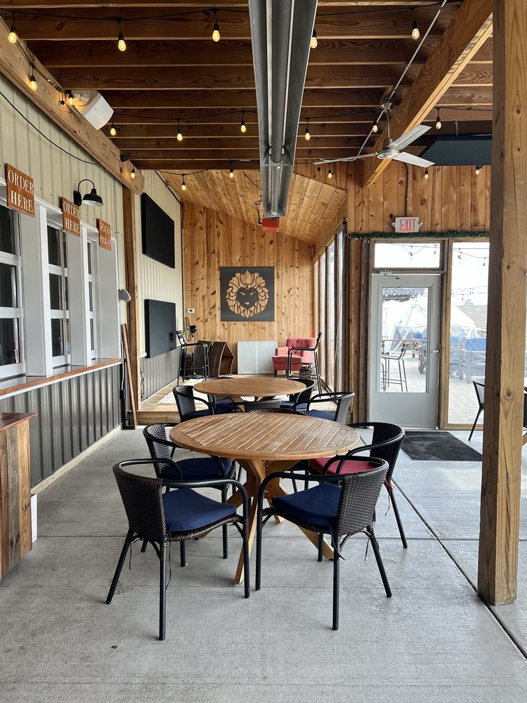 Urban Vines Winery & Brewery - vineyard in Westfield, IN