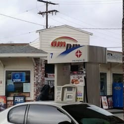 ampm - Storefront