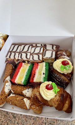 Alfonso's Pastry Shoppe by null