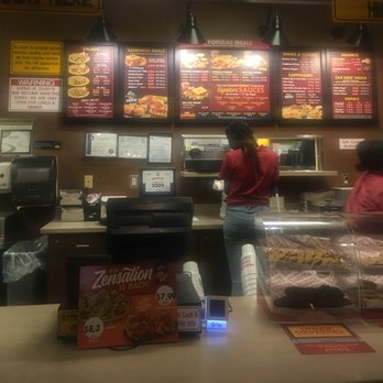Zaxbys - Counter - Fast Food Near Me - Hueytown, Alabama